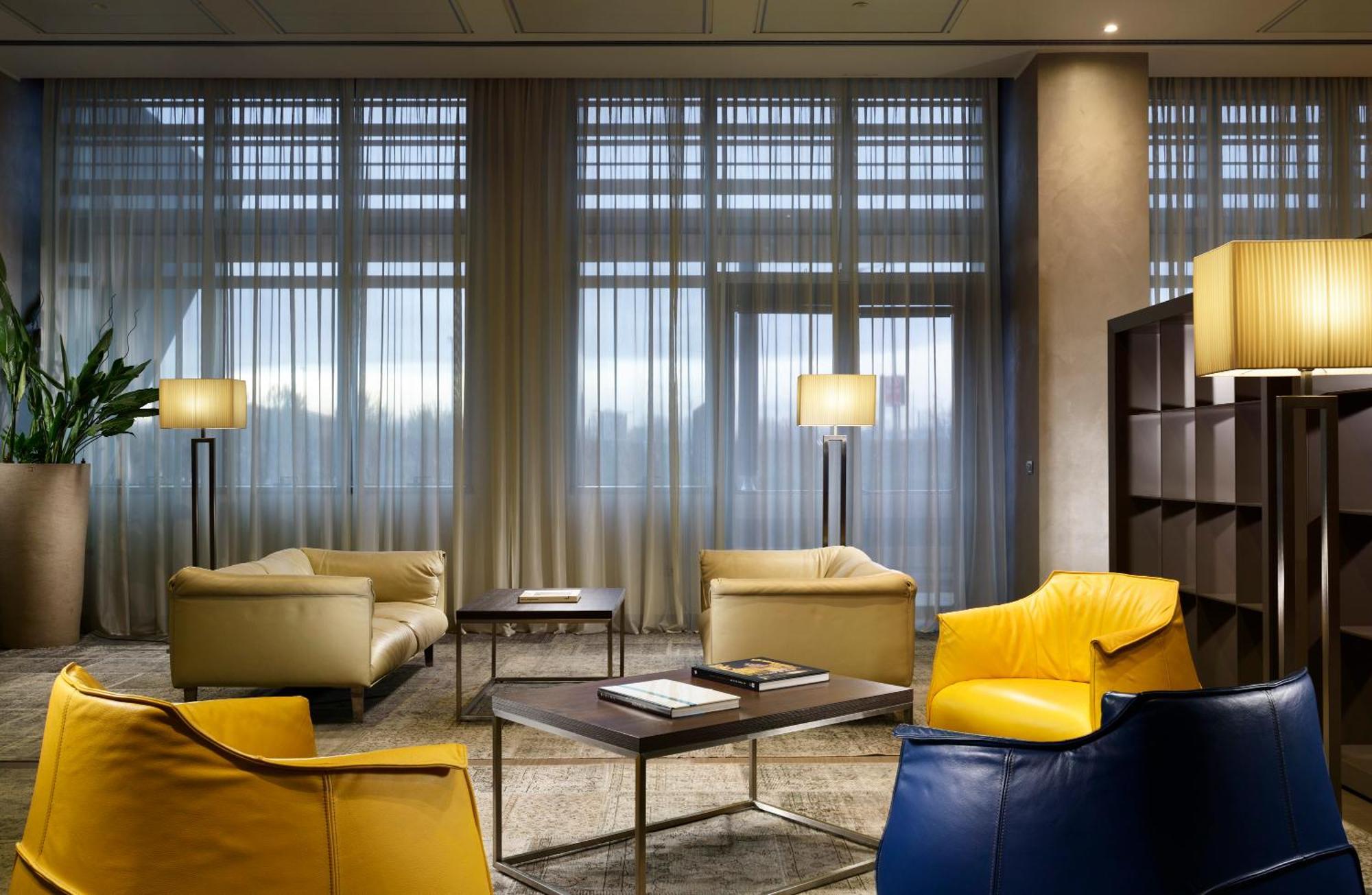Una Hotels San Vitale Bologna — Photos 3